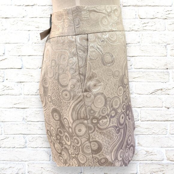NWT Banana Republic Brocade Mini Skirt - Size 8 - Picture 2 of 8